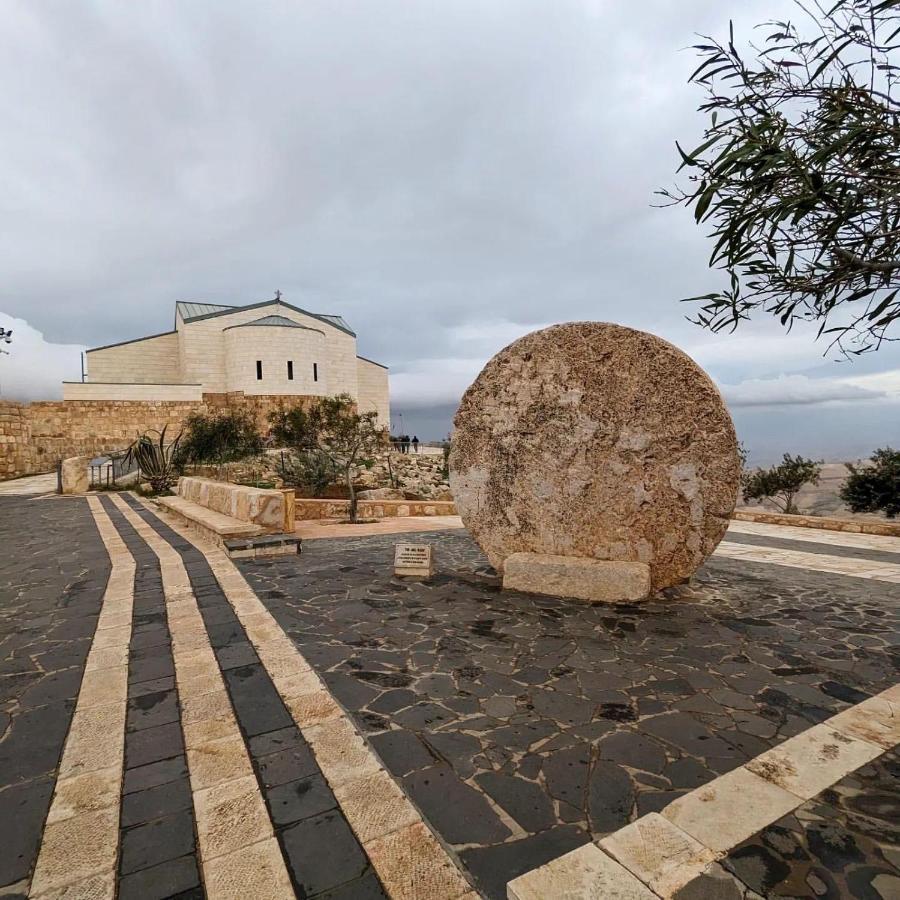 Grand Hotel Madaba Kültér fotó